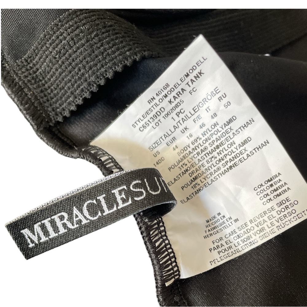 MIRACLESUIT DD-Cup Kara One Piece in Colorblock size 14DD black/white NWT cruise - Picture 12 of 14
